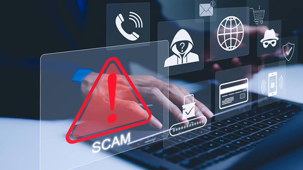 இணையவழி பண மோசடியில் ஈடுபட்ட  சீனப் பிரஜைகள் கைது