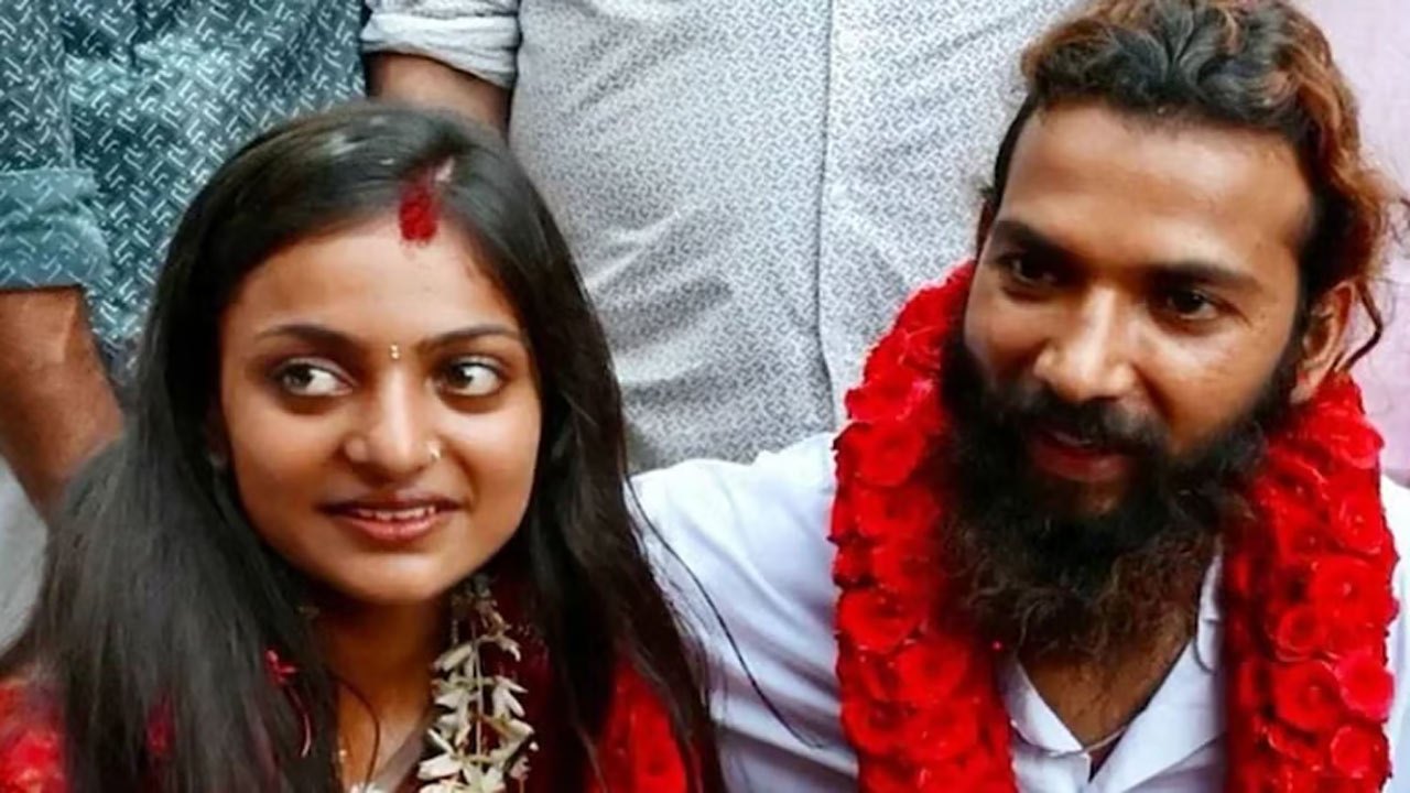 கும்பமேளா அழகி மோனாலிசா கணவர் மீது போக்சோ வழக்கு!