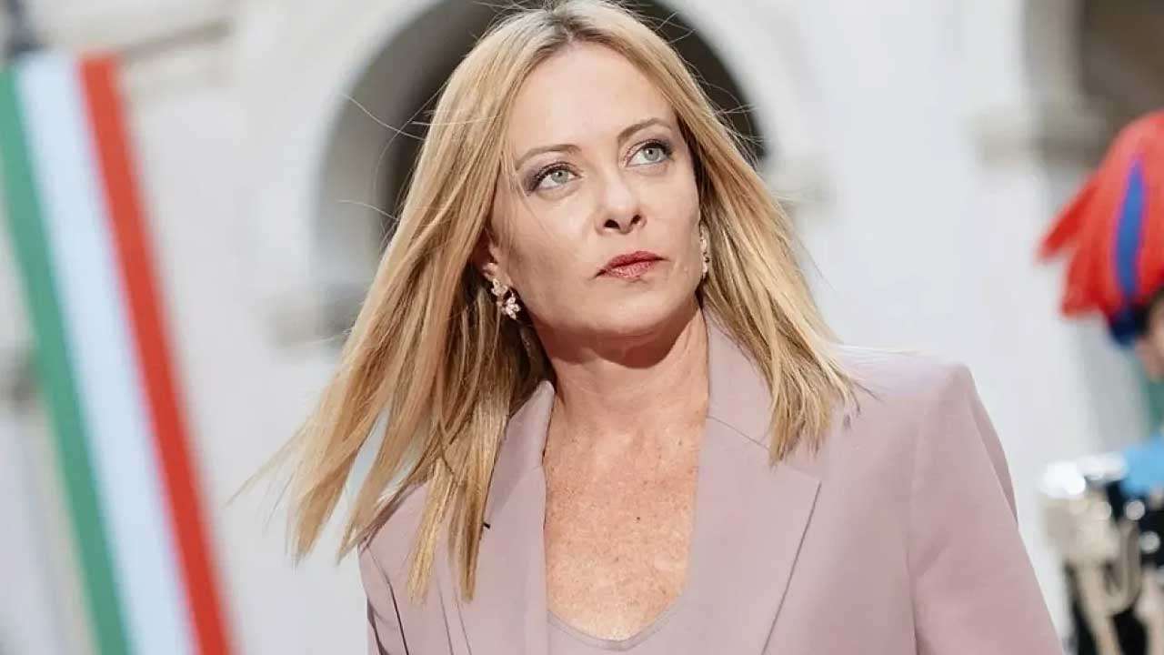 இஸ்ரேலுடனான பாதுகாப்பு ஒப்பந்தத்தை இடைநிறுத்திய இத்தாலி