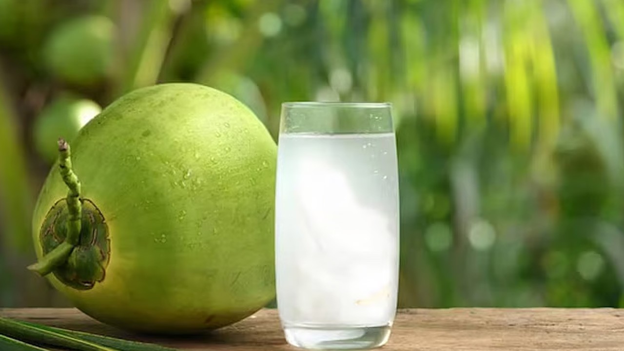 இரத்த அழுத்தம் கொண்டவர்கள் தினமும் இளநீர் குடிக்கலாமா?