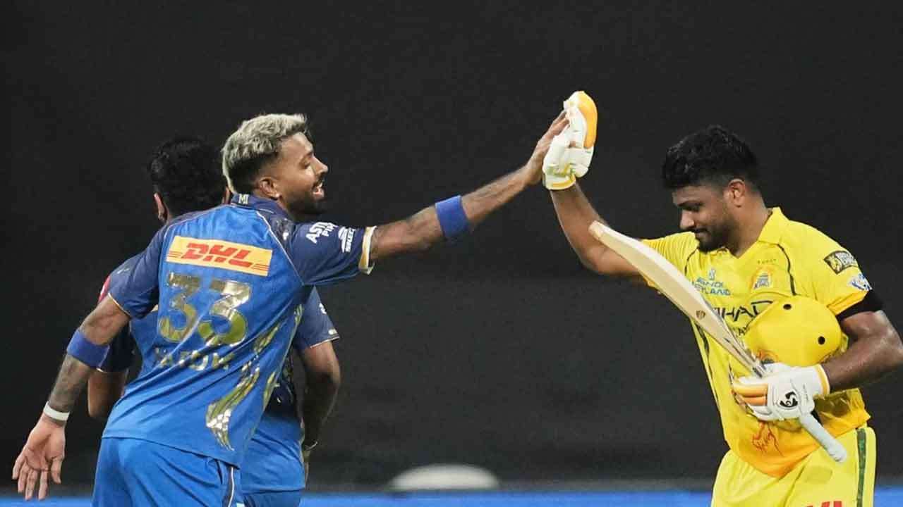 மும்பையை வீழ்த்தி சென்னை அபார வெற்றி