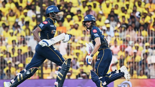 குஜராத்திடம் வீழ்ந்தது சென்னை 