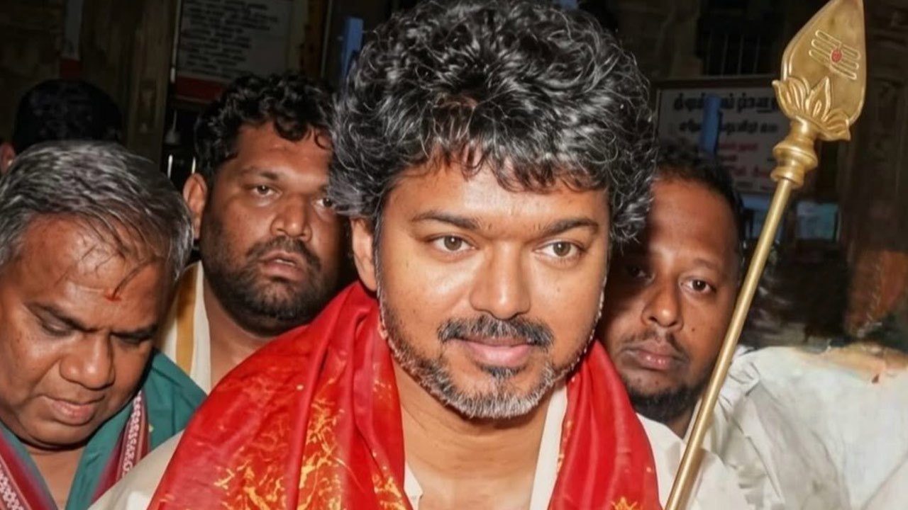 விஜய் திருச்செந்தூர் கோவிலுக்கு போனது ஏன்?