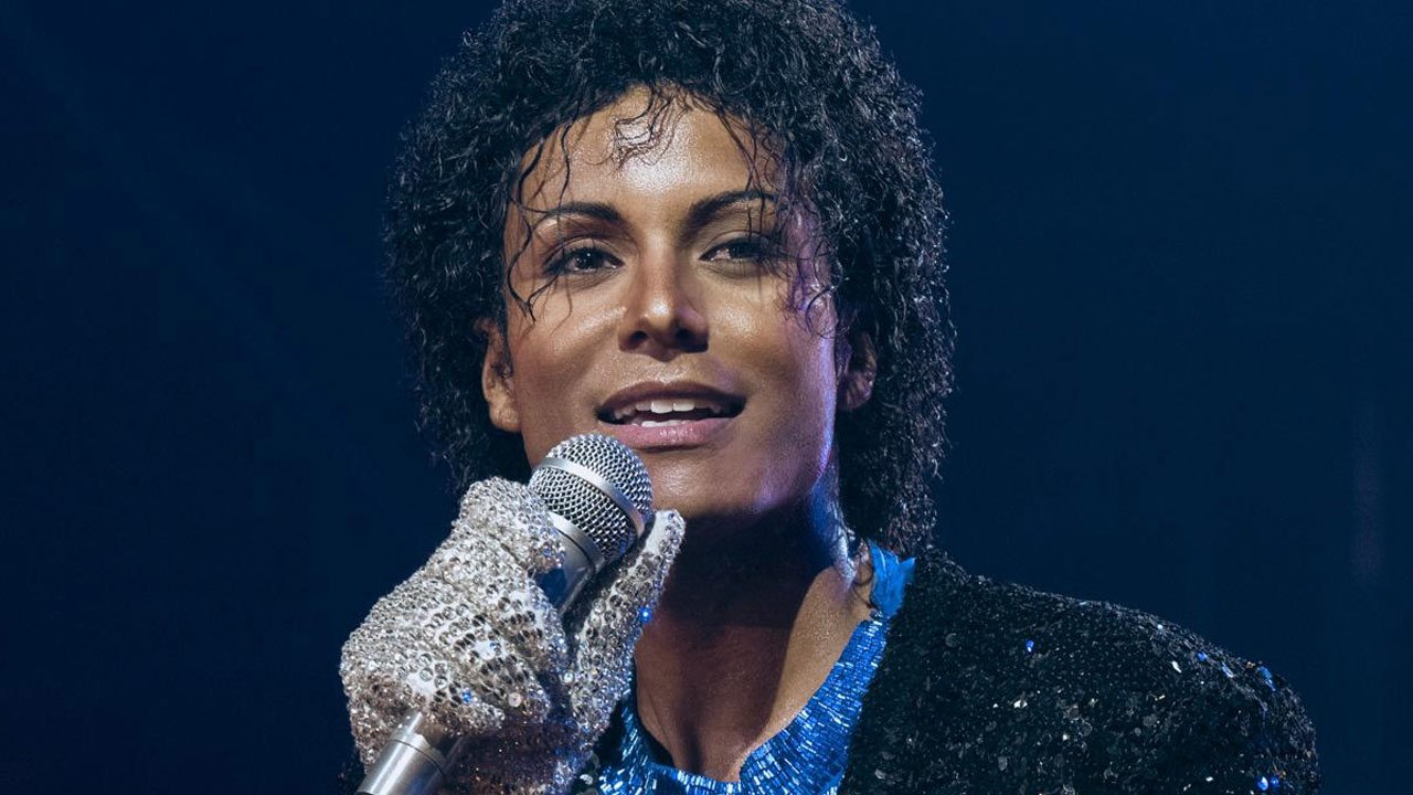 வசூலில் கலக்கும் மைக்கல் ஜாக்சன் திரைப்படம்!