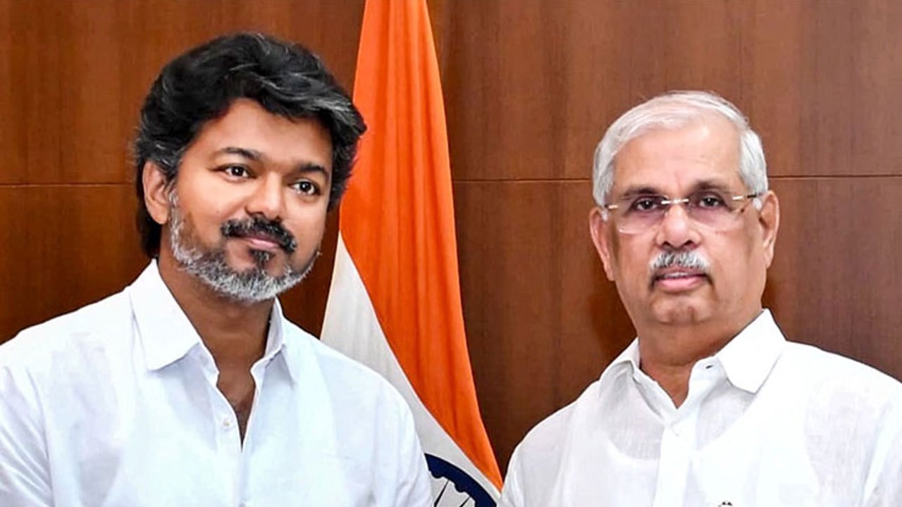 விஜய்க்கு பதவிப்பிரமாணம் செய்து வைக்க ஆளுநர் மறுப்பு என தகவல்!