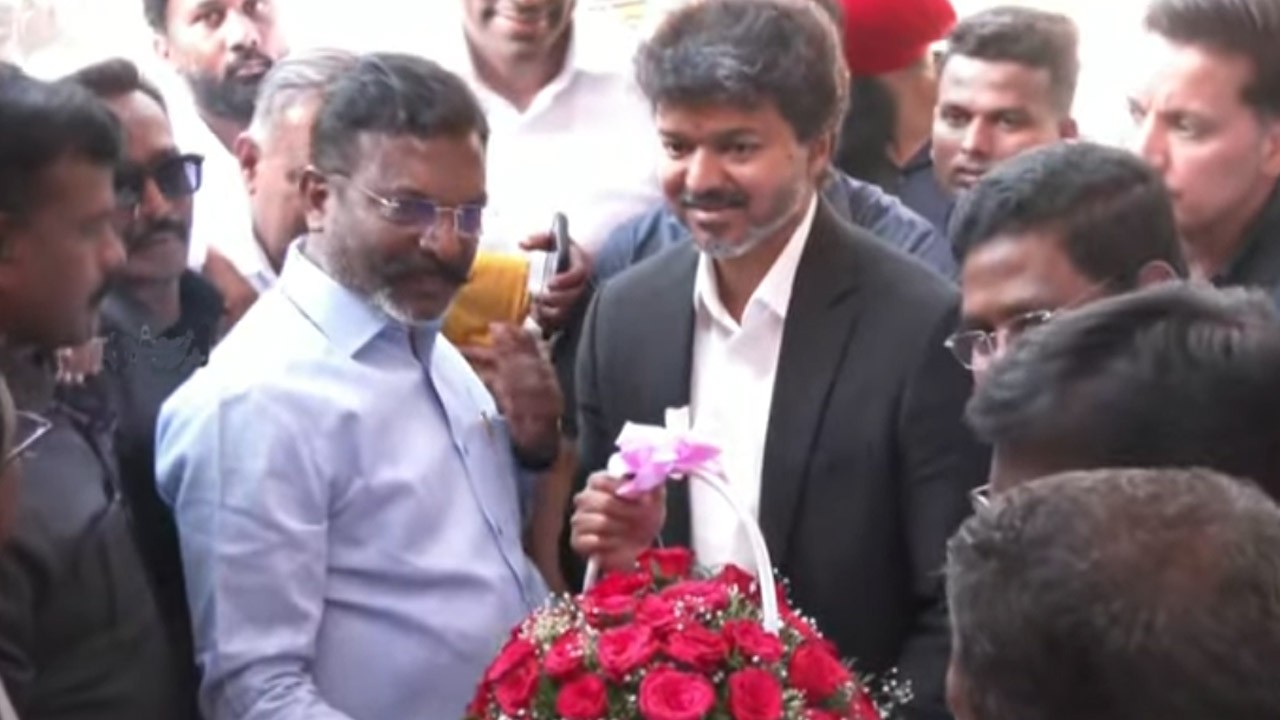 விசிக தலைவர் திருமாவளவனை சந்தித்தார் முதலமைச்சர் விஜய்!