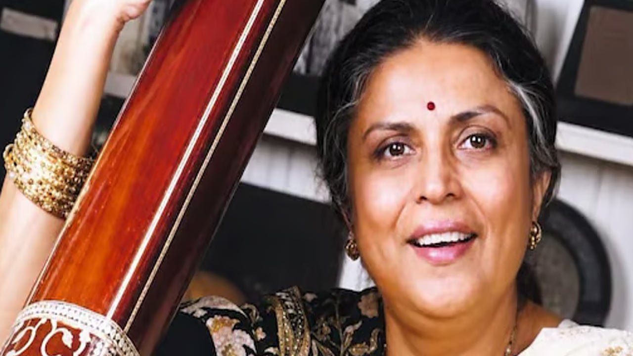 பிரபல பாடகி சுமன் கல்யாண்பூர் காலமானார்!