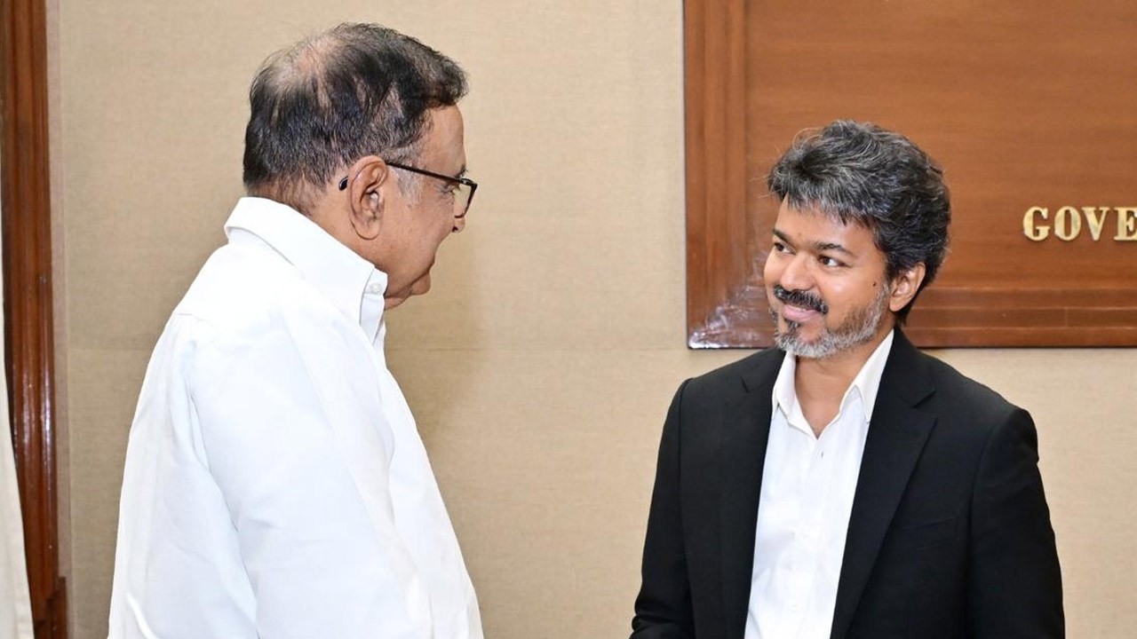 மாநிலங்களவை உறுப்பினர் பதவியை காங்கிரசுக்கு ஒதுக்கிய விஜய்!