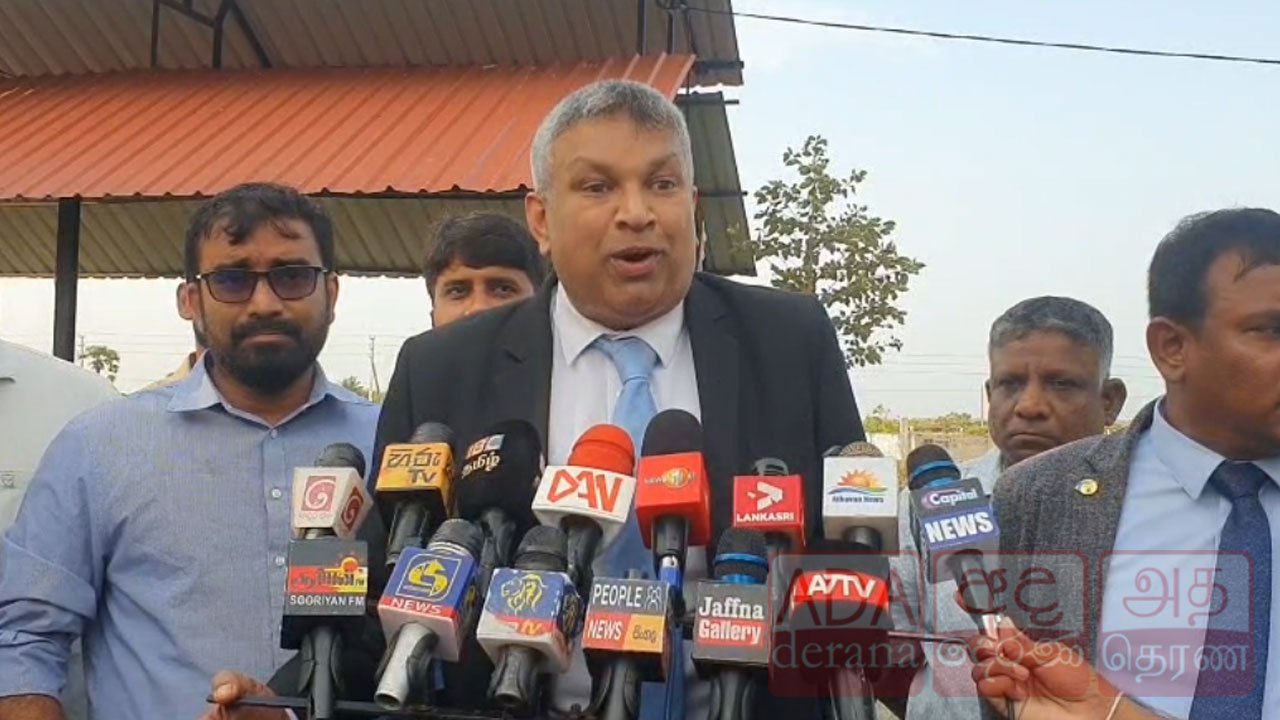 செம்மணி மனித புதைகுழி அகழ்வுப் பணிகளை பார்வையிட்ட நீதி மற்றும் தேசிய ஒருமைப்பாட்டு அமைச்சர்
