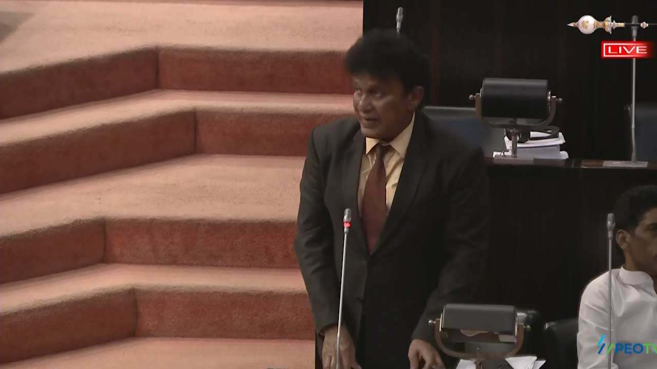 நீங்கள் தொப்பியை போட்டுக்கொள்ள வேண்டாம்!